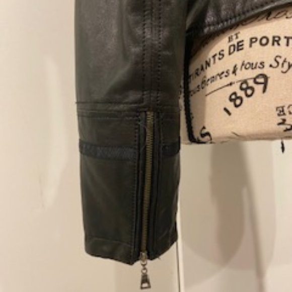 Danier Women's Leather Jacket, Moto, size XS - Picture 7 of 9
